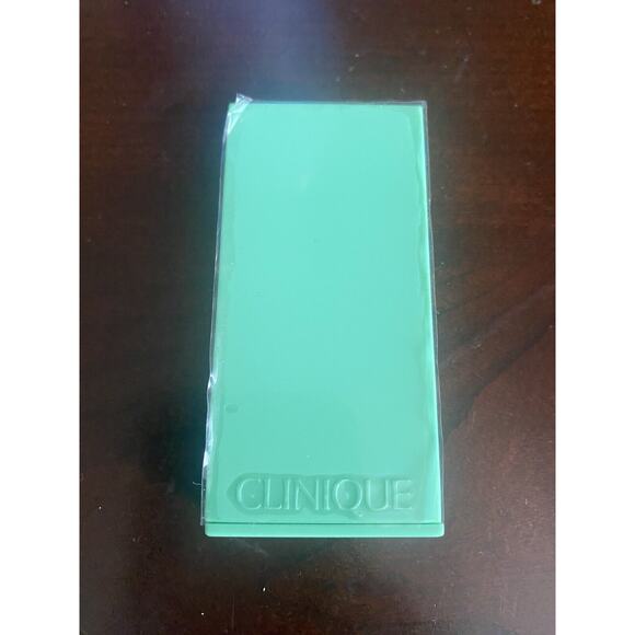 Clinique EyeShadow Duo 04 Ivory Bisque/ Bronze Satin .06 Oz - Picture 3 of 3